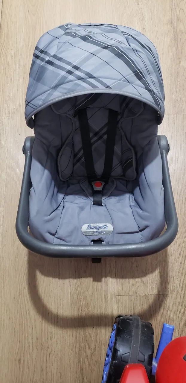 Carrinho de Bebê + Bebê Conforto - Marca Burigotto - Foto 2