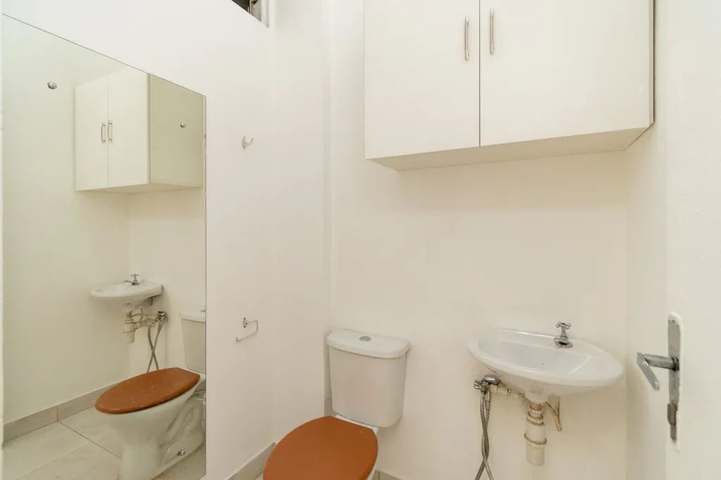 Sala Comercial]]