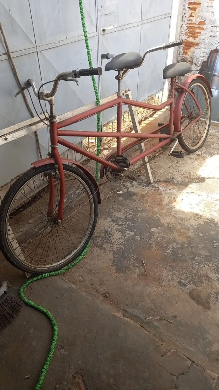 Bicicleta Dupla retro bem conservada - Foto 2
