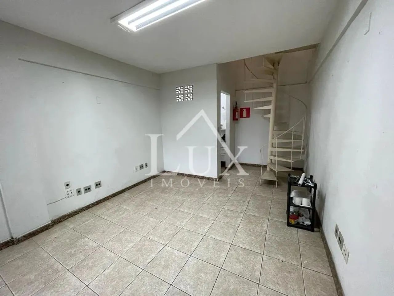 Loja, com mezanino. Bairro Bandeirntes - Foto 3