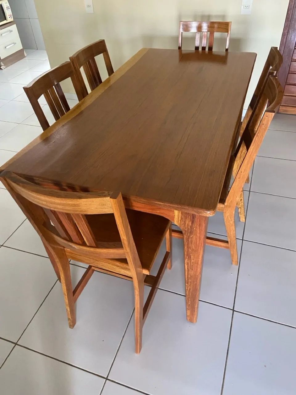 Mesa de madeira de Lei com 6 cadeiras de Jatobá  - Foto 2