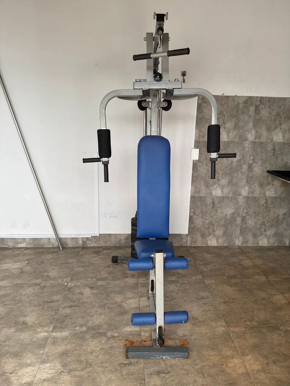 Aparelho de musculação 