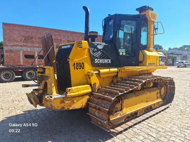 Trator de Esteira Komatsu D61EX-15EO ano 2011 