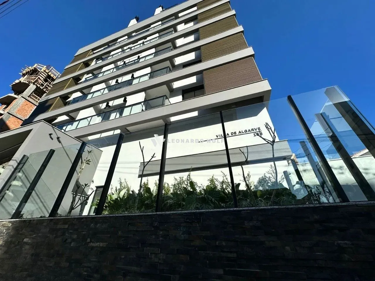 Studio mobiliado com vaga de garagem no Centro - Florianópolis