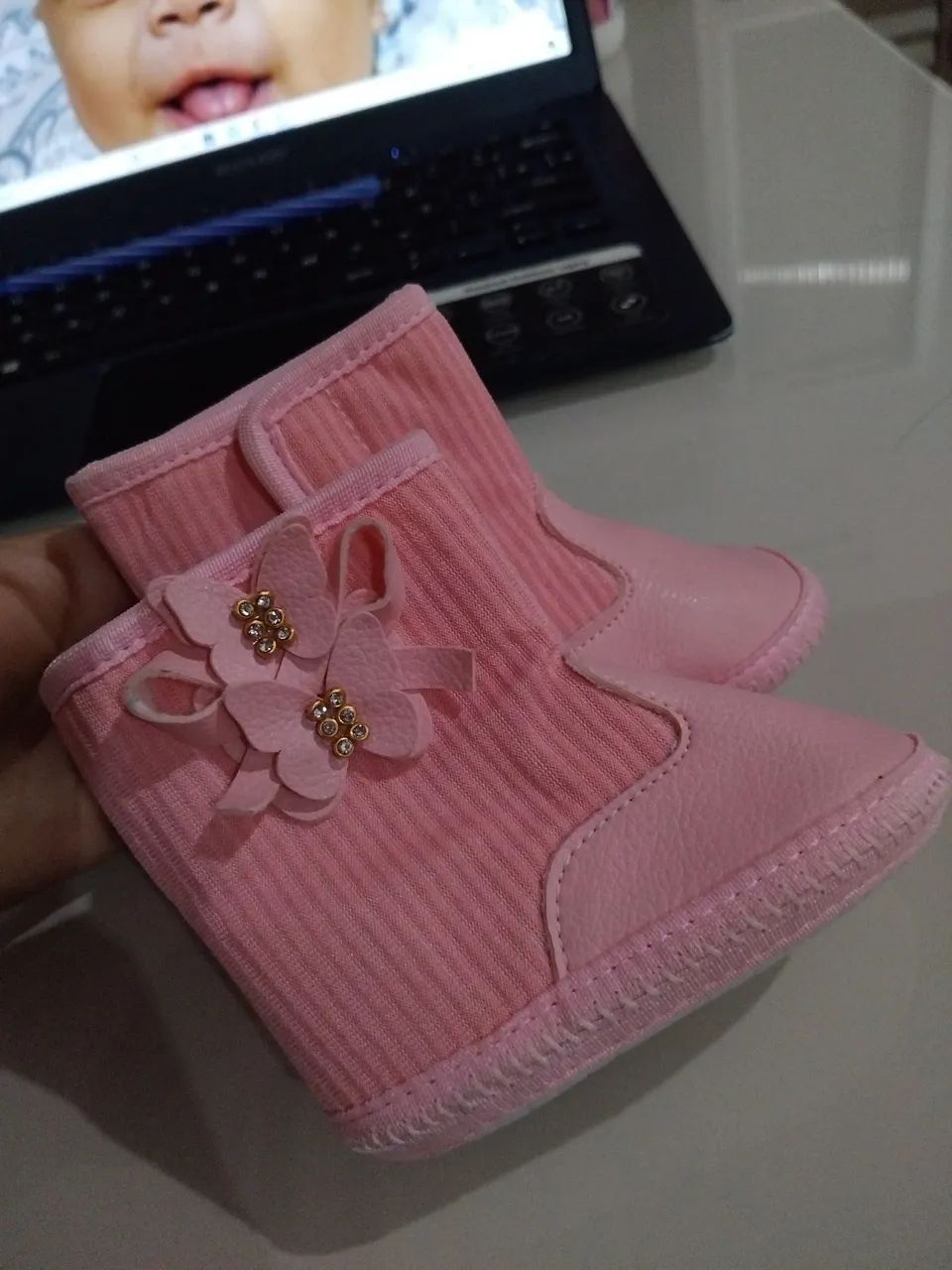 Bota para bebe nova - Tamanho 15 - Foto 3