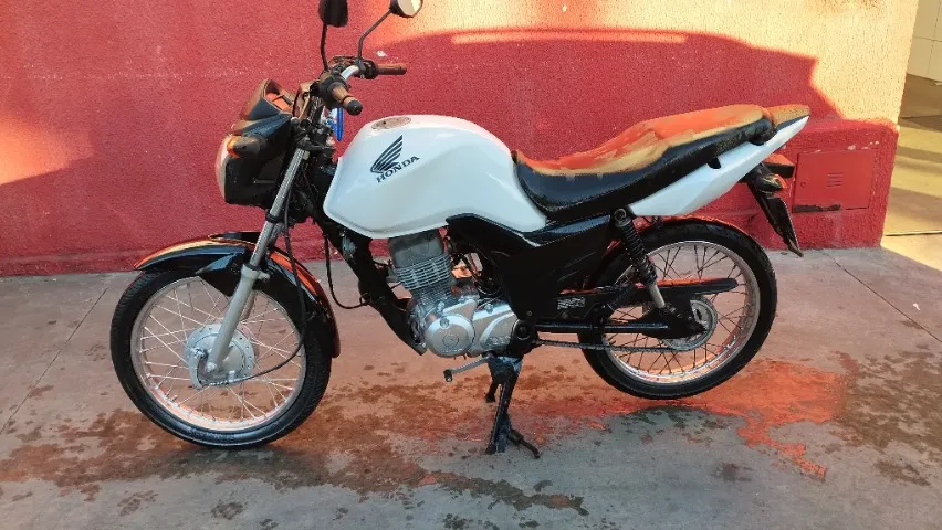 VENDO MOTO CG branca