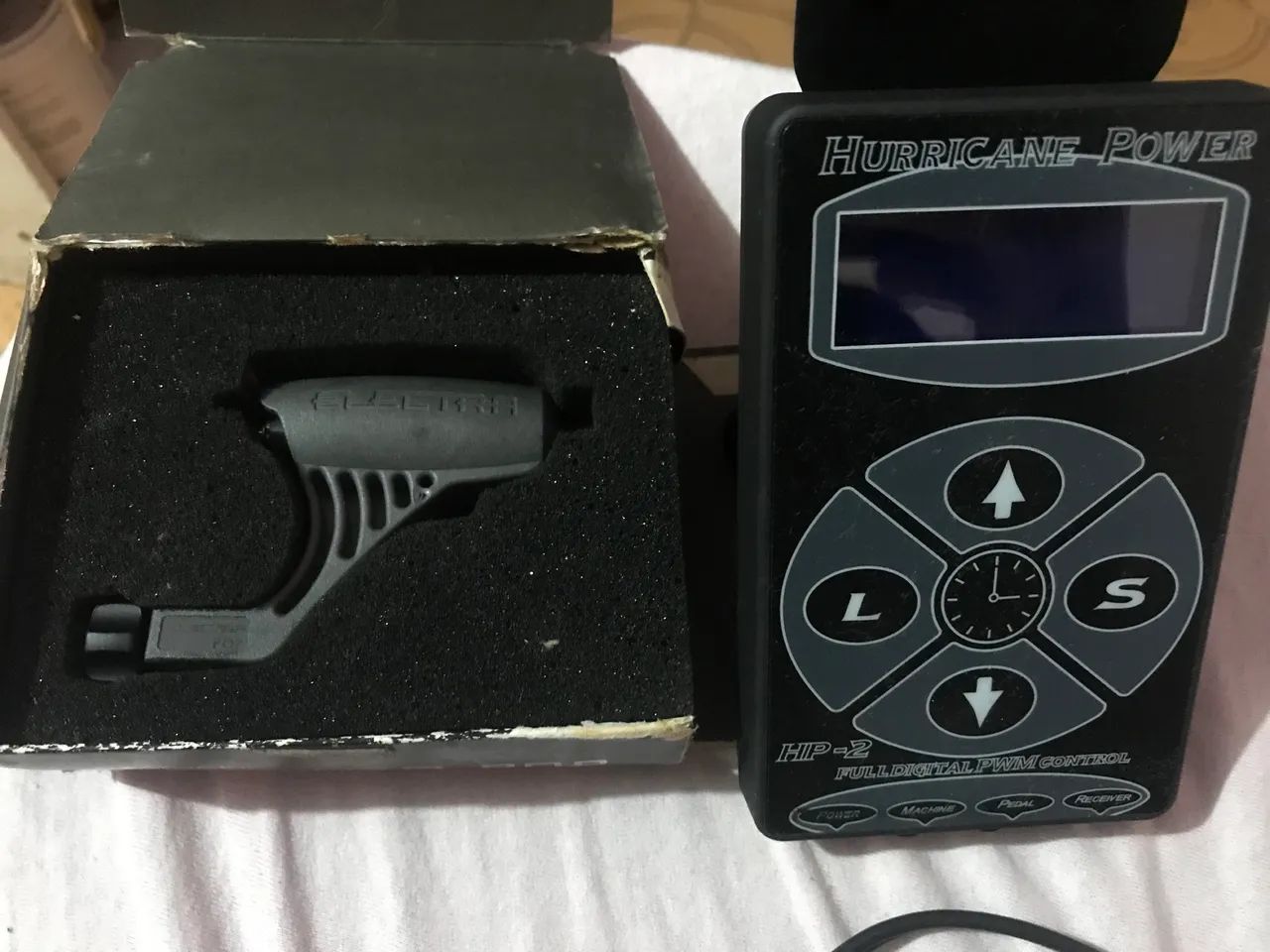 máquina de tatuagem electric ink + fonte hurricane