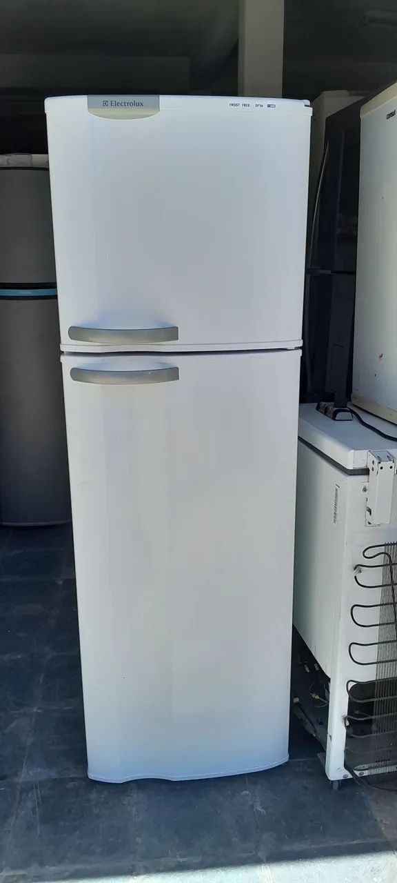 Geladeira Electrolux Frost Free Df34