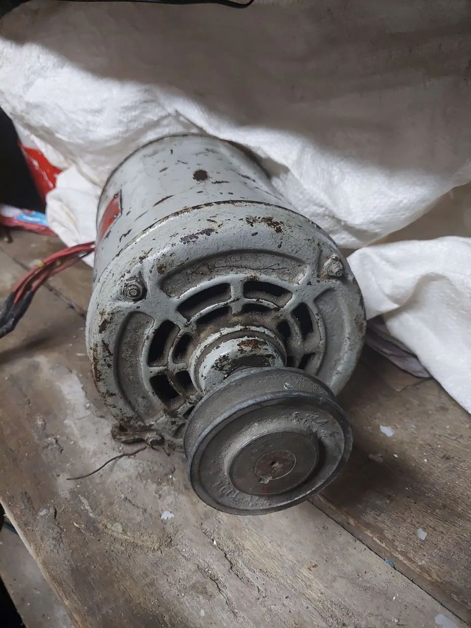 Motor elétrico WEG de 2 Cv 220v, Trifacio Novo e Revisado  - Foto 6