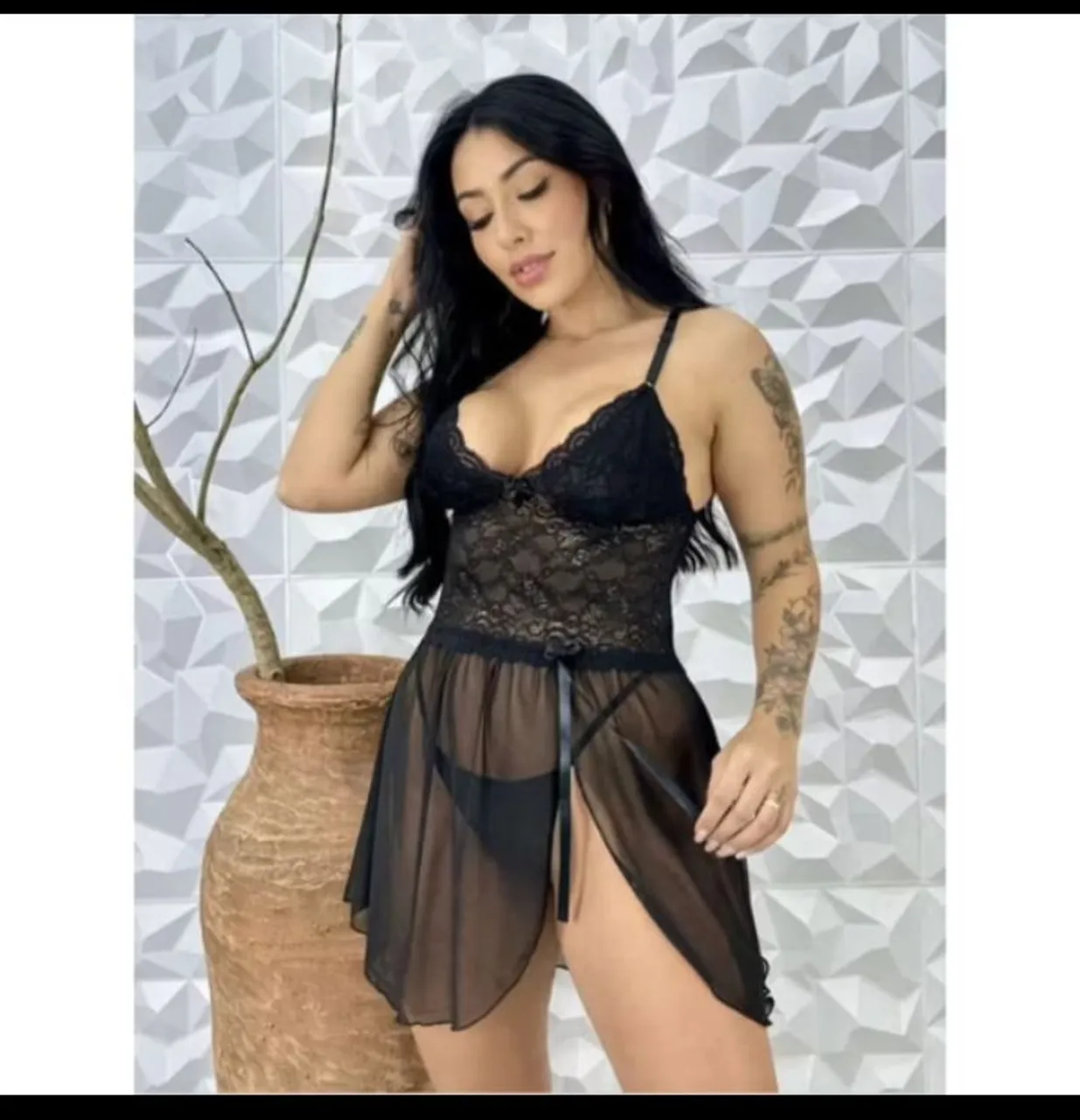 Lingerie sensual em renda preta