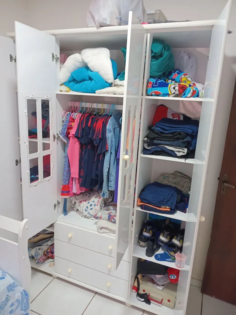 Guarda roupa infantil impecável  - Foto 3