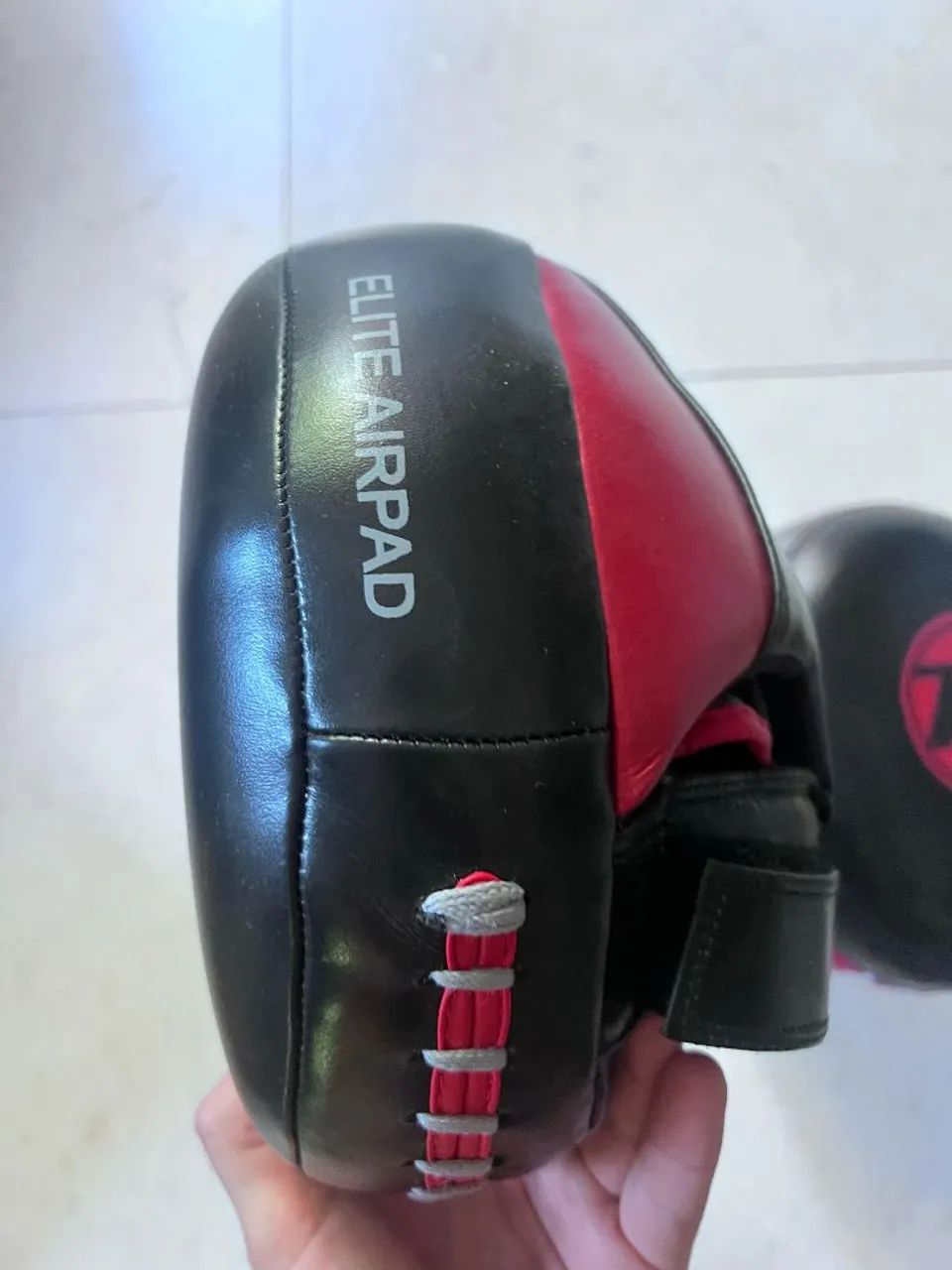 Manopla de Boxe ringside  Elite Airpad