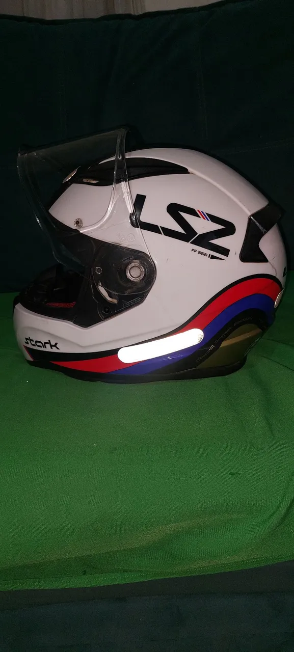 Capacete LS2 Stark FF353