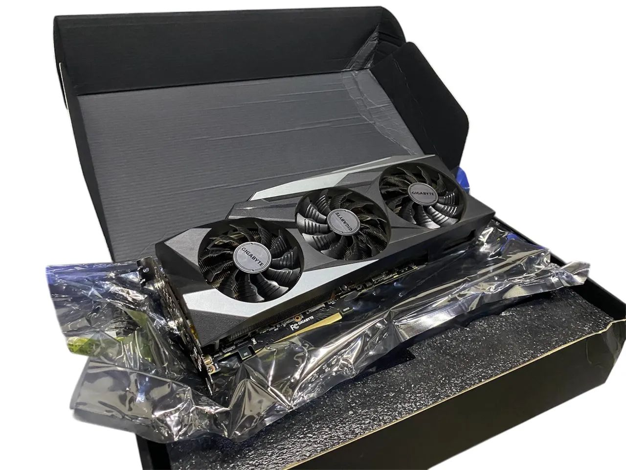 Placa de Vídeo Gigabyte 24GB  - Foto 2
