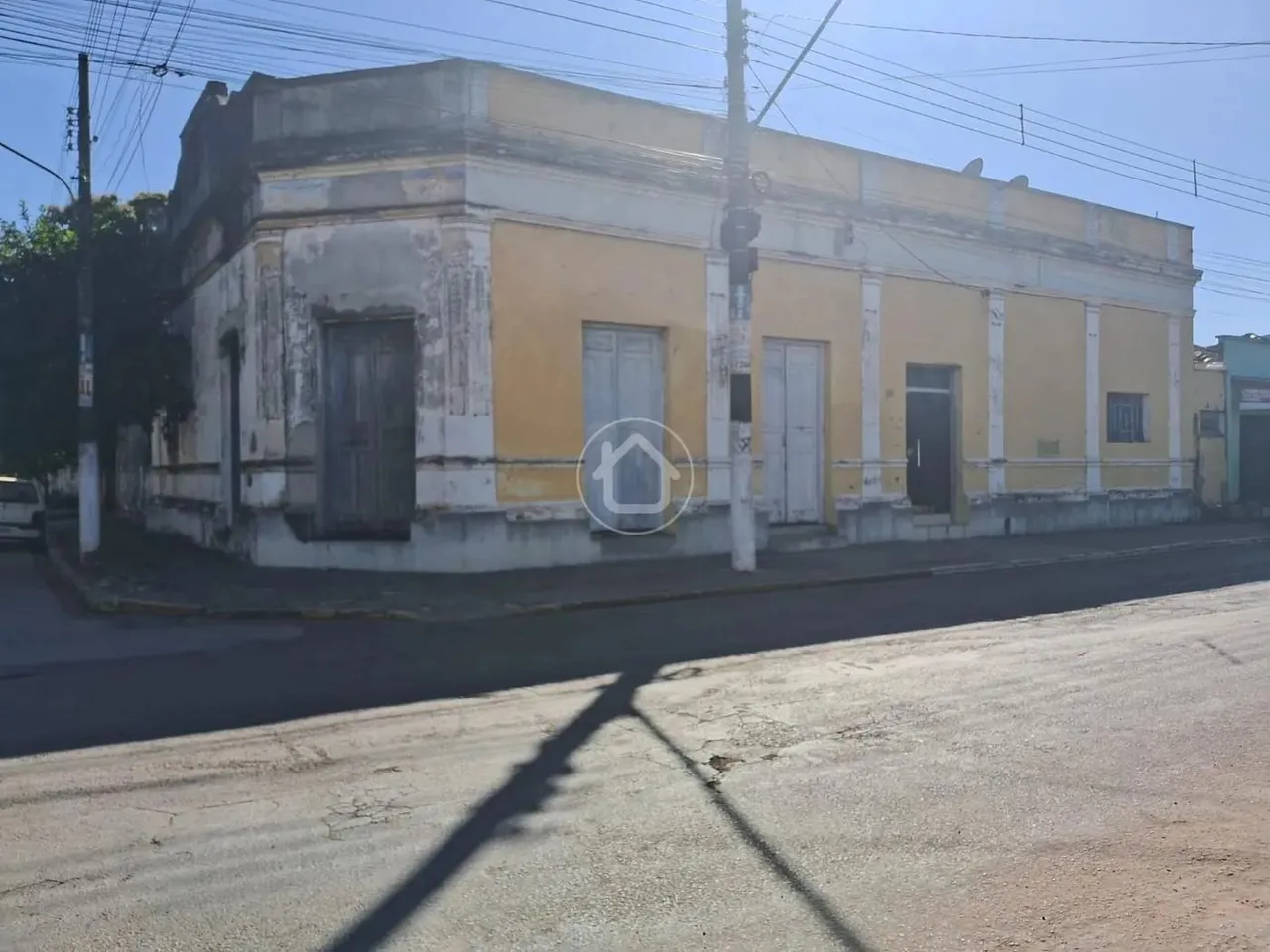 SALAO COMERCIAL E RESIDENCIAL