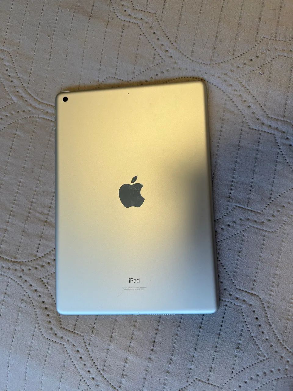 iPad 9 WiFi 64gb prata praticamente sem uso - Foto 3