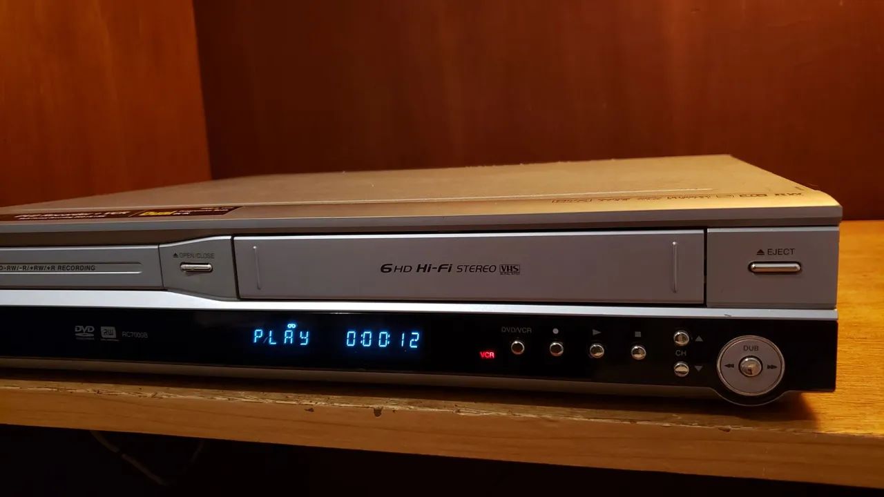 Gravador de DVD de Mesa + VHS LG RC7000B (NO ESTADO) - Foto 3