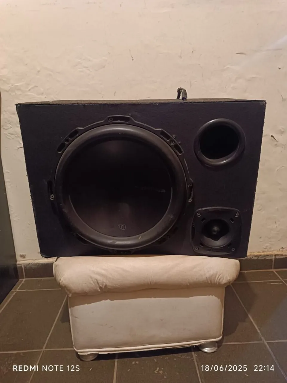 Caixa de Som Automotivo com Subwoofer