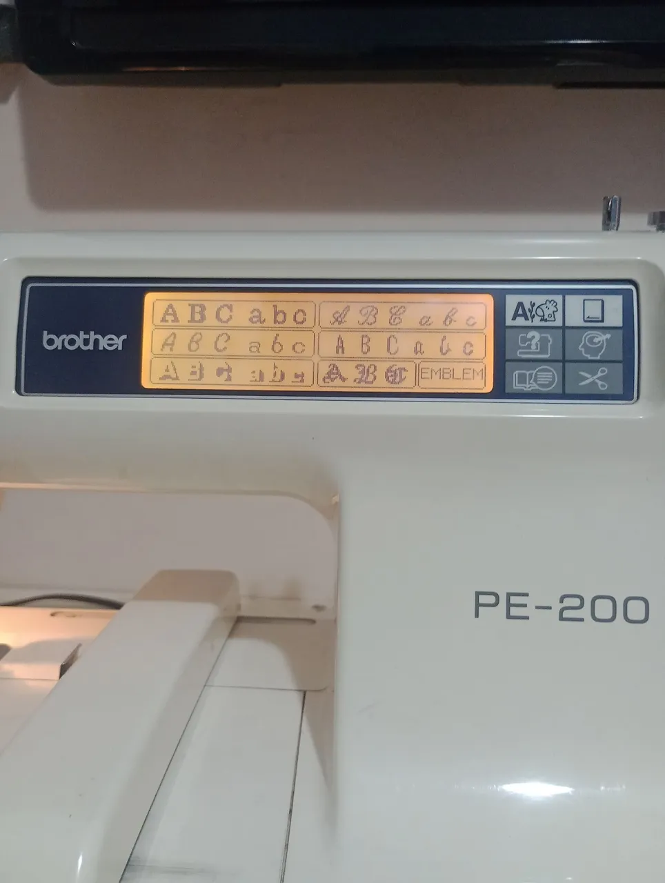 Máquina de BORDAR - Brother PE-200
