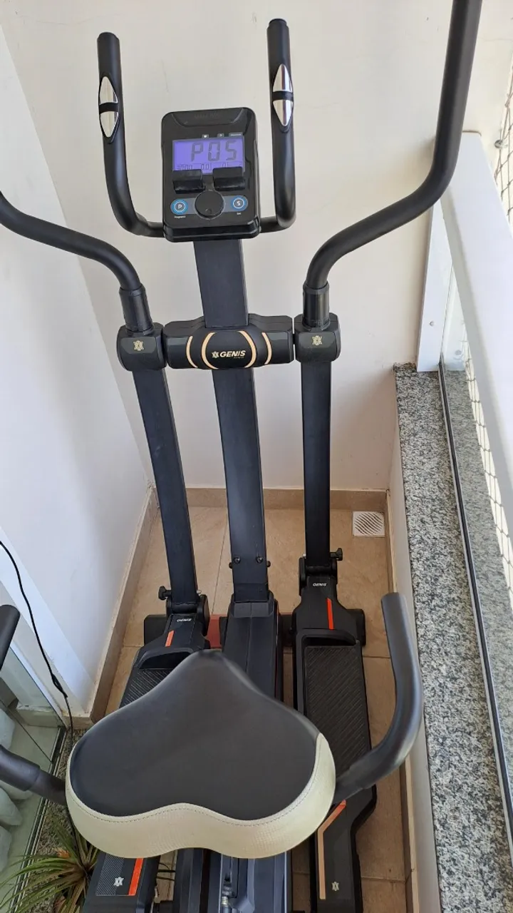 Elíptico com bicicleta. Elíptico Easy Way Genis da Polishop. Com bicicleta (banco retiráve