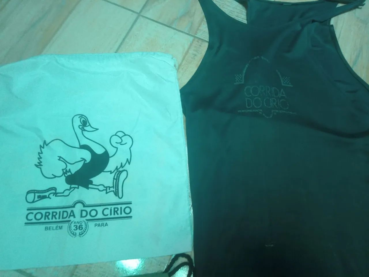 R$65 Camisa e sacolas da Corrida Círio anos 80. - Foto 5