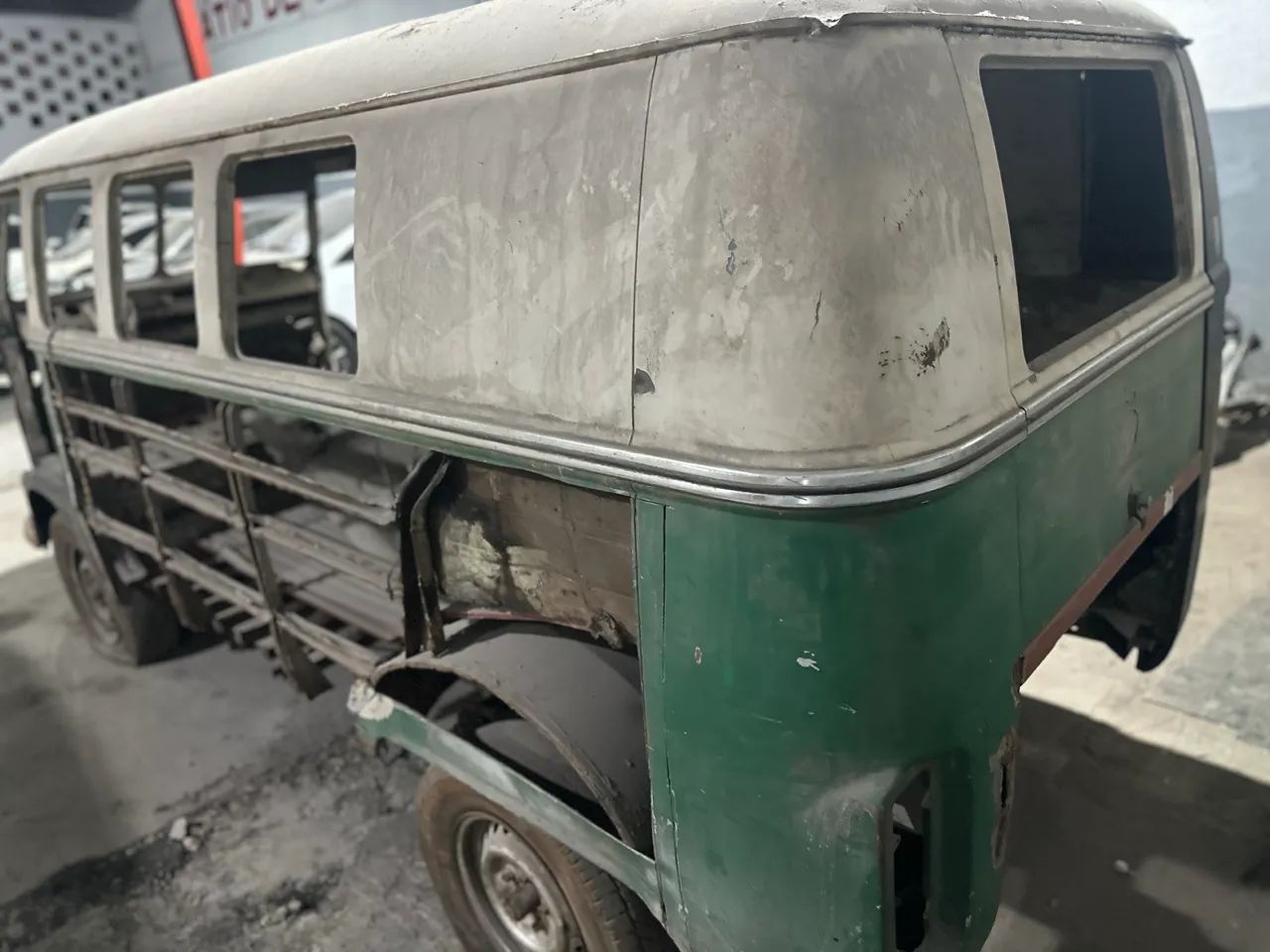 Volkswagen Kombi Standard/ Luxo/ Serie Prata 1960