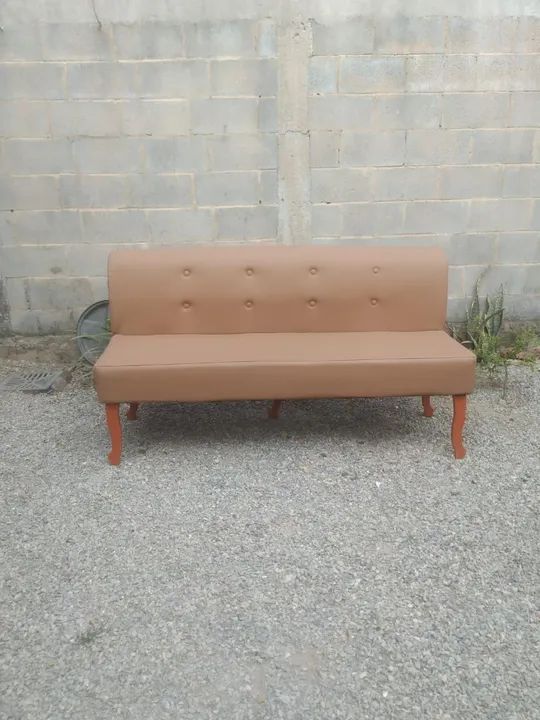 ? RECAMIER COM ENCOSTO - 150x45 - CORAÇÕES MARROM ?