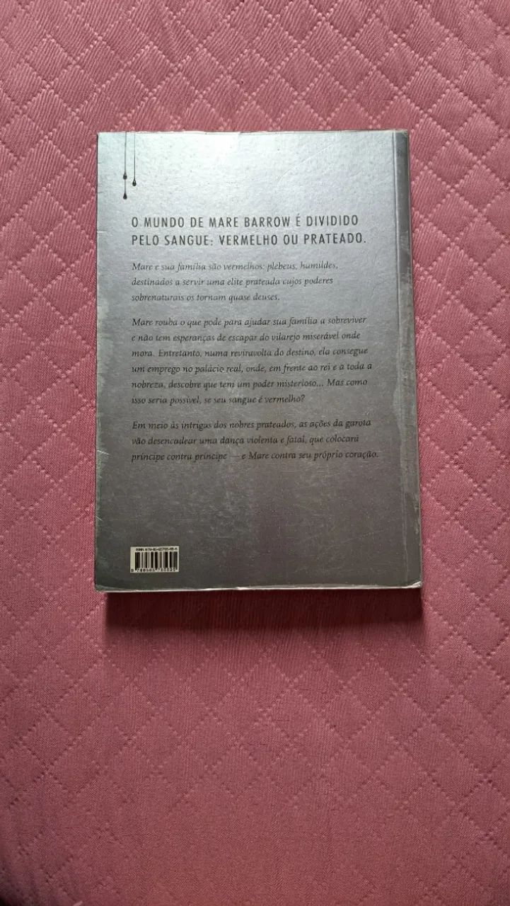 Livro A rainha vermelha - Foto 2