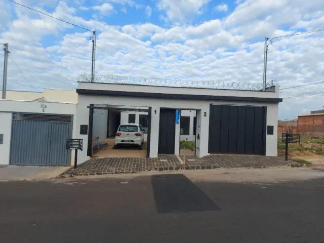 Casa Geminada Nova de 2 Quartos (c/ Habite-se) em Ótima Localização. Diferenciada! - Foto 2