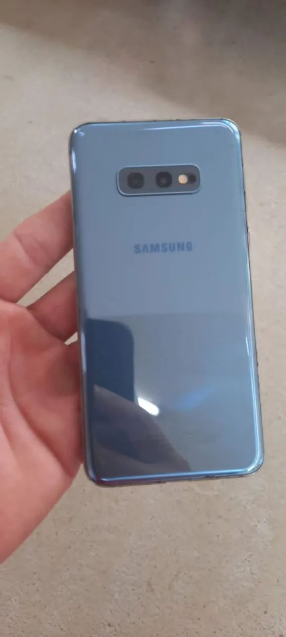 Vendo ou troco Samsung s10e conservado  - Foto 3