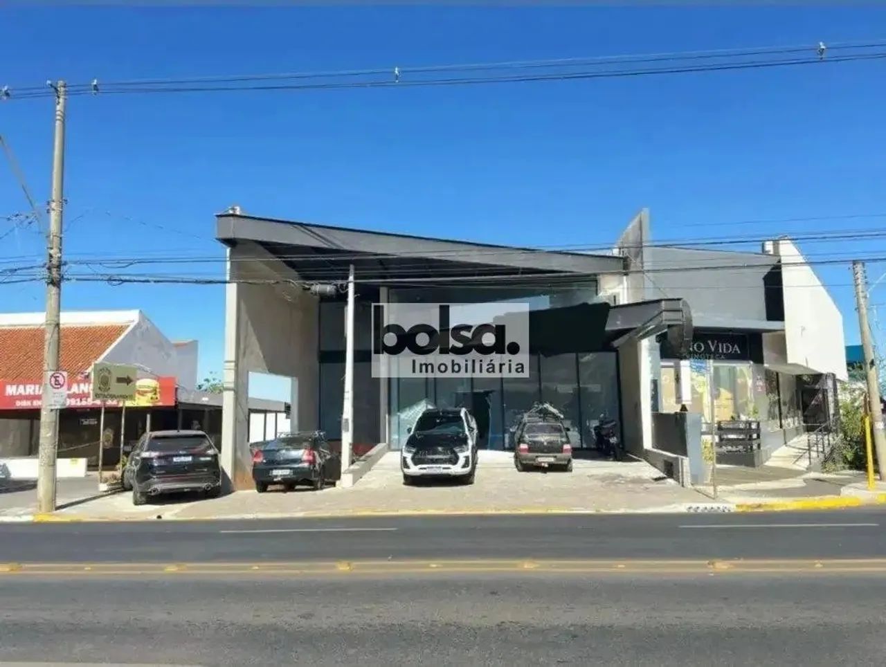 PRÉDIO COMERCIAL NA AVENIDA NOSSA SENHORA DE FÁTIMA ! !