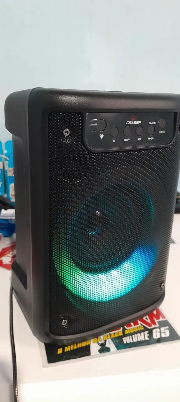 Caixa de som Bluetooth RGB Mic e Rádio FM 