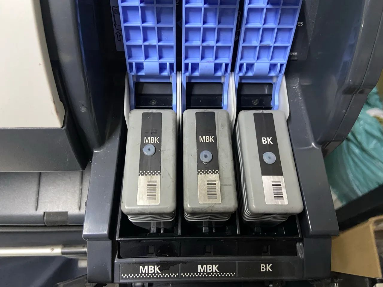 Impressora Canon IPF765 com recarga de tinta - Foto 2