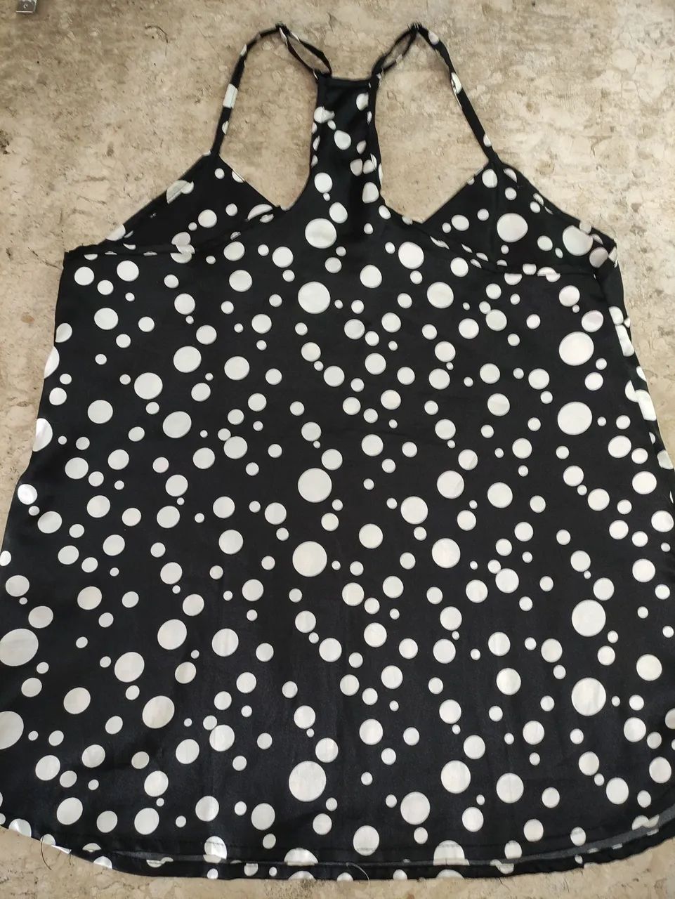 karis blusa regata poá  - Foto 4