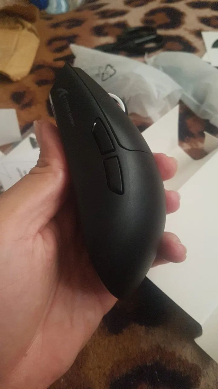 ATTACK SHARK X11 PRETO - MOUSE GAMER, SEM FIO, DOC DE CARREGAMENTO. - Foto 2