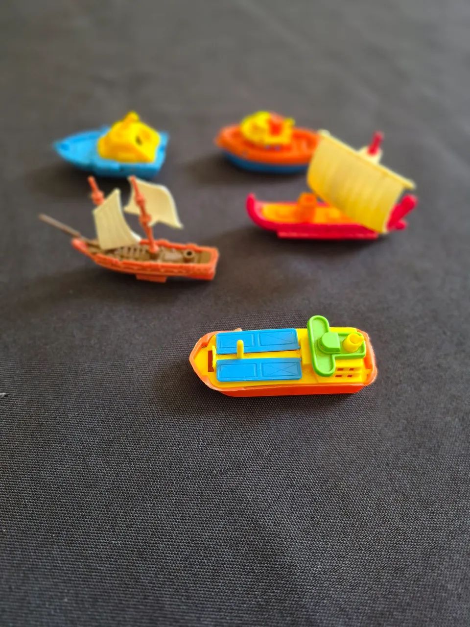 Miniaturas Kider Ovo raridade
