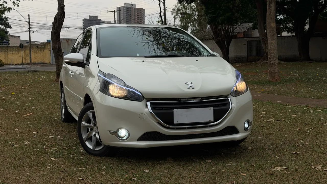 Peugeot 208 ACTIVE 1.5 8V FLEX 2015