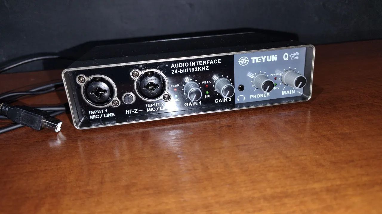 Interface de áudio Q22