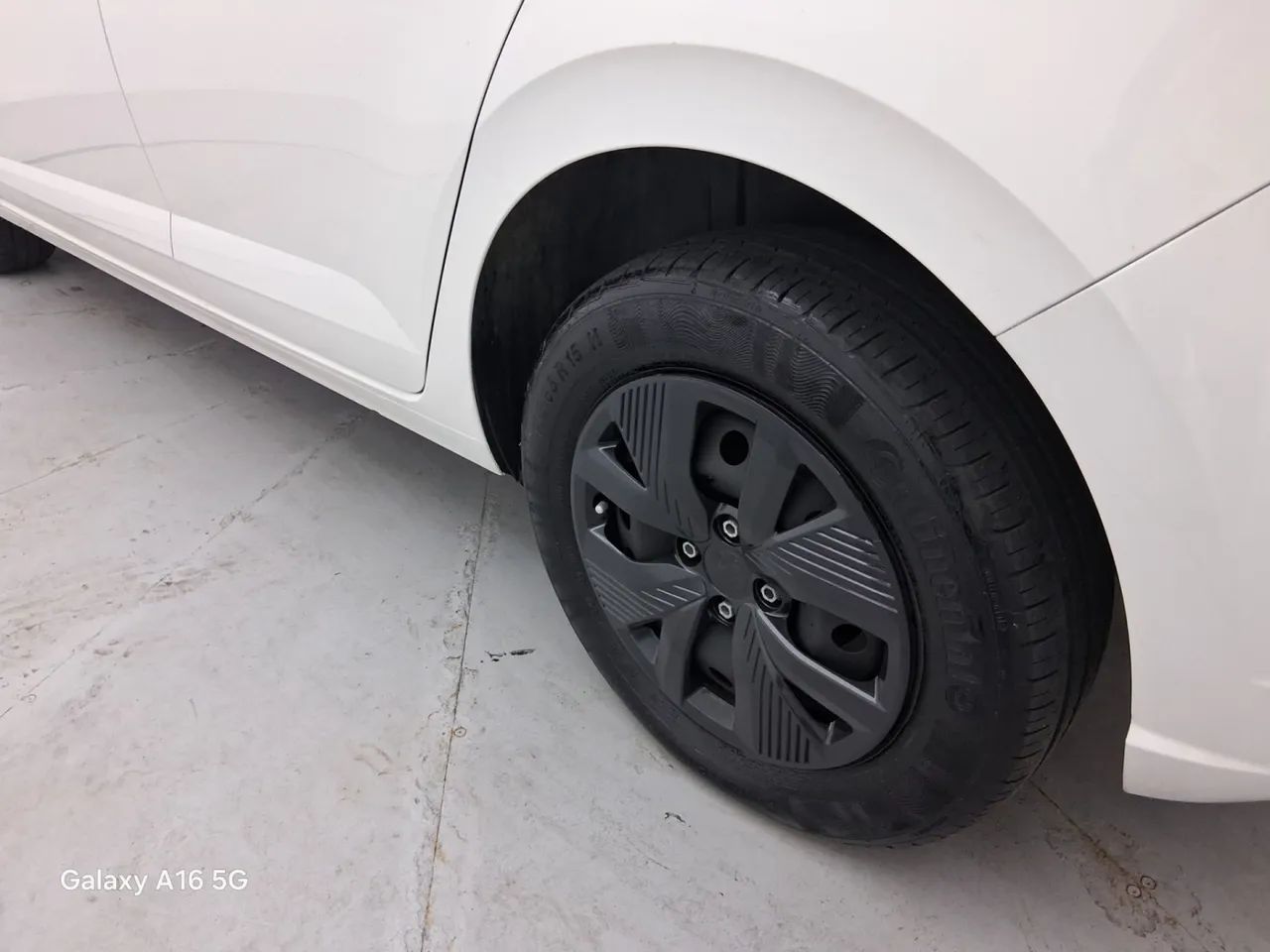 Volkswagen Polo Track 1.0 Flex 12V 5p, foto 12 de 18