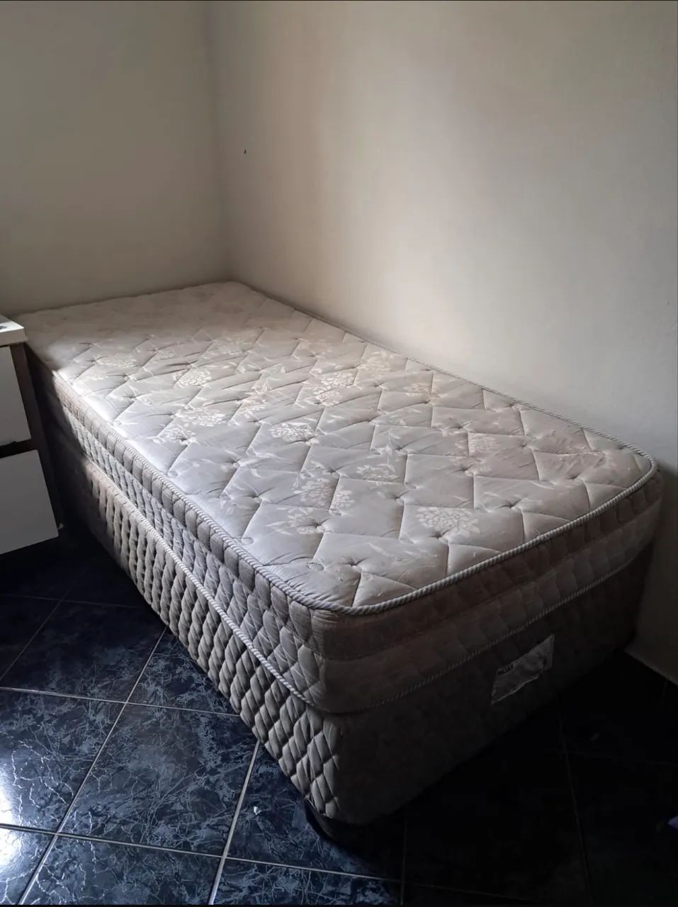 Cama box 