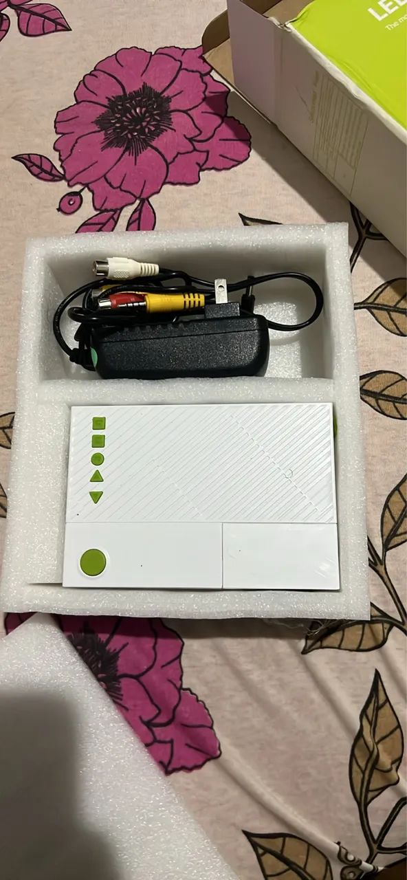 Mini projetor novo - Foto 2