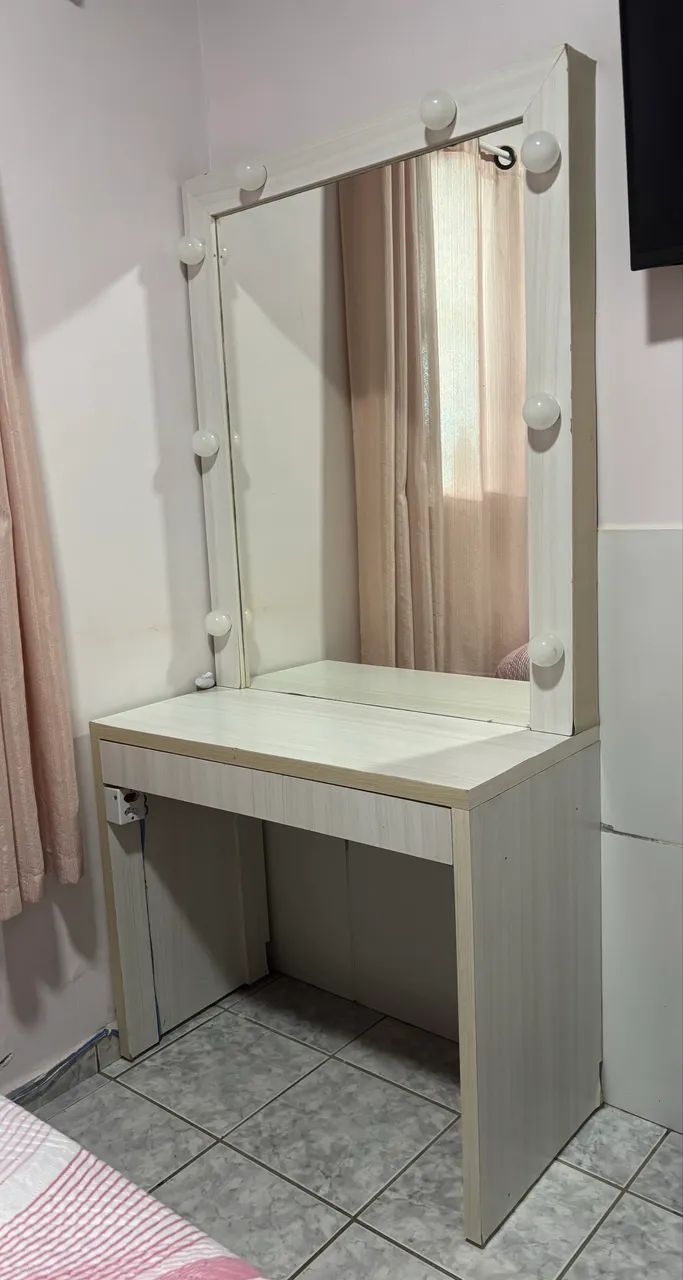 DRESSING TABLE MAKEUP STATION65568093572097125