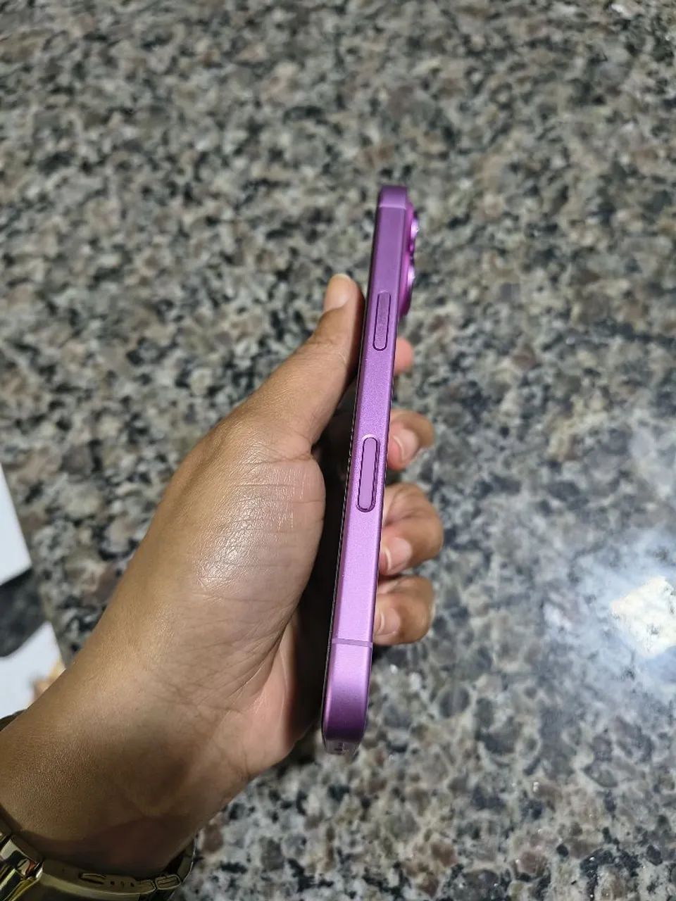 iPhone 16  - Foto 2