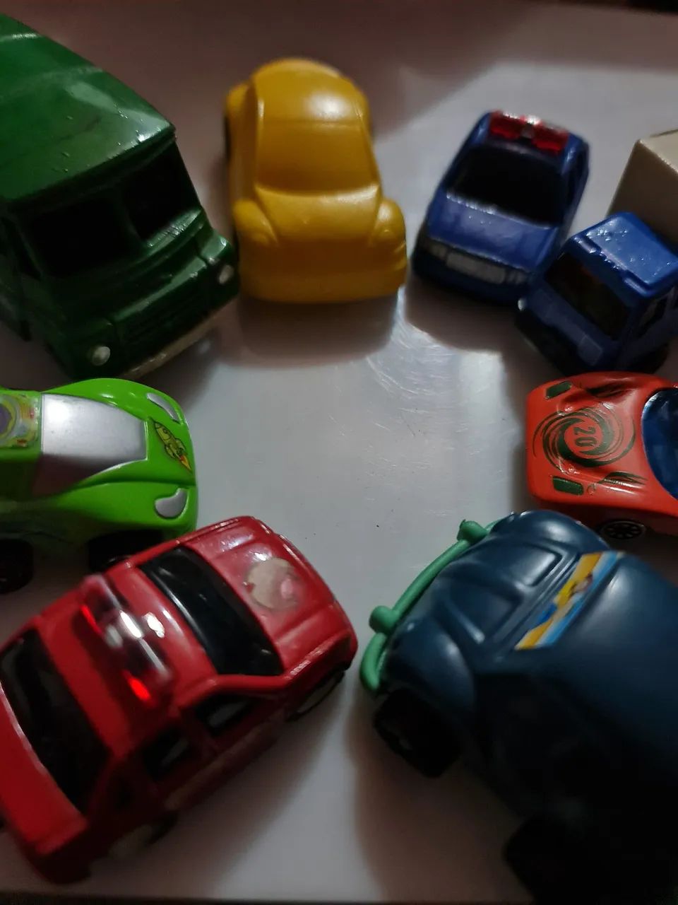 Lote 8 carrinhos brinquedo  - Foto 3