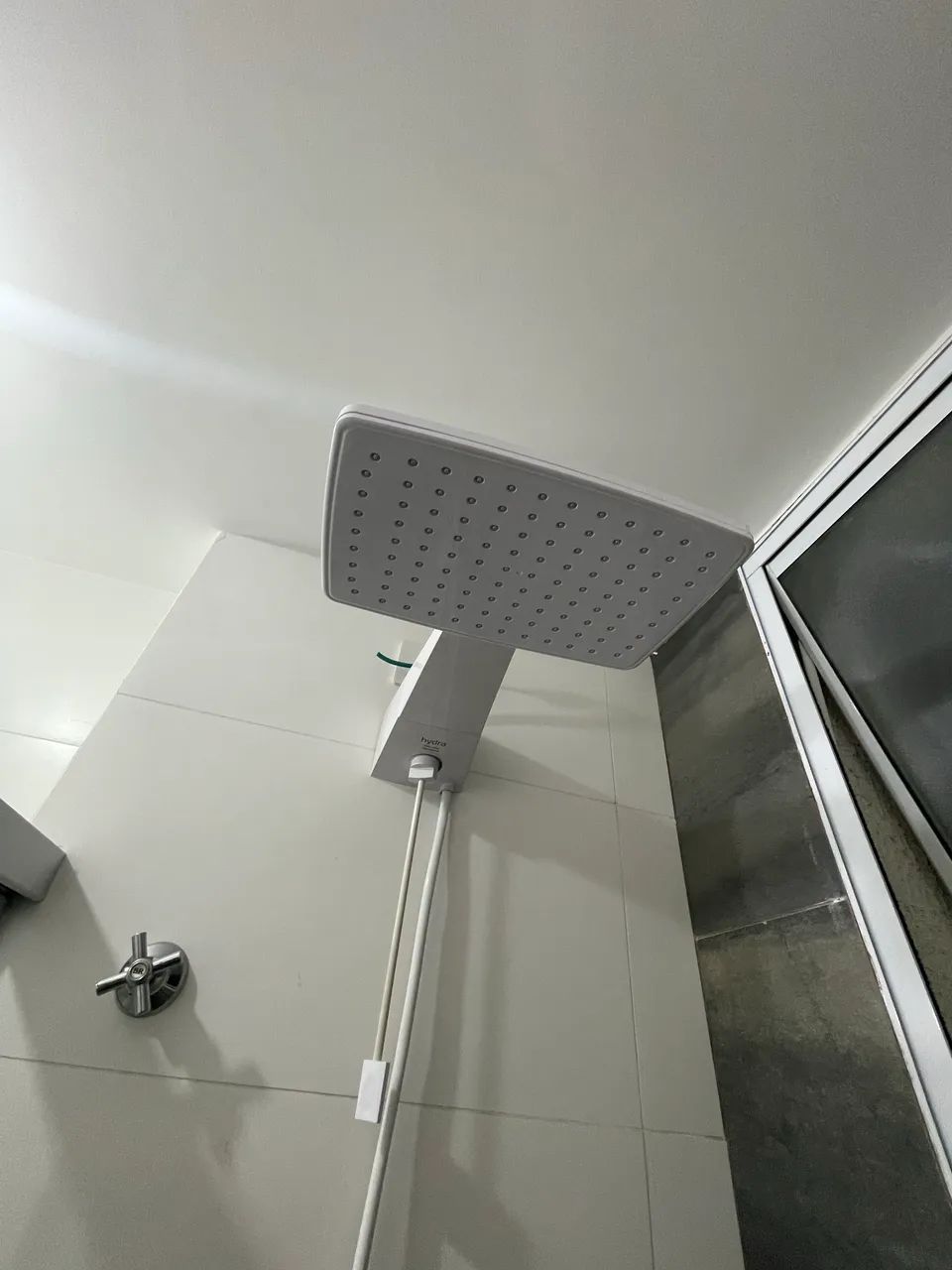 HYDRA Shower445638986810664962