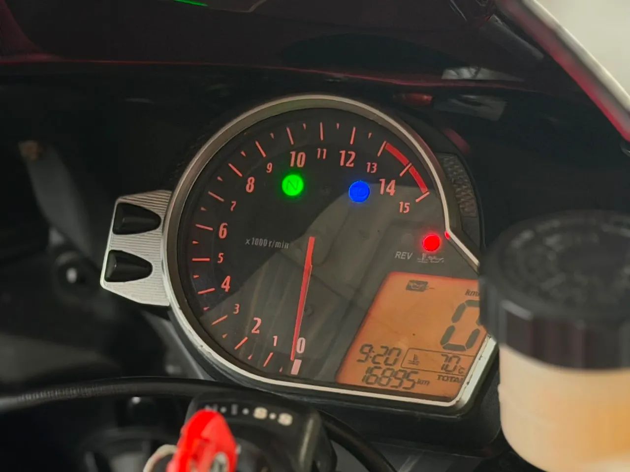 HONDA CBR 1.000RR FIREBLADE - Ano 2011 (A mais nova do Brasil) - Foto 12