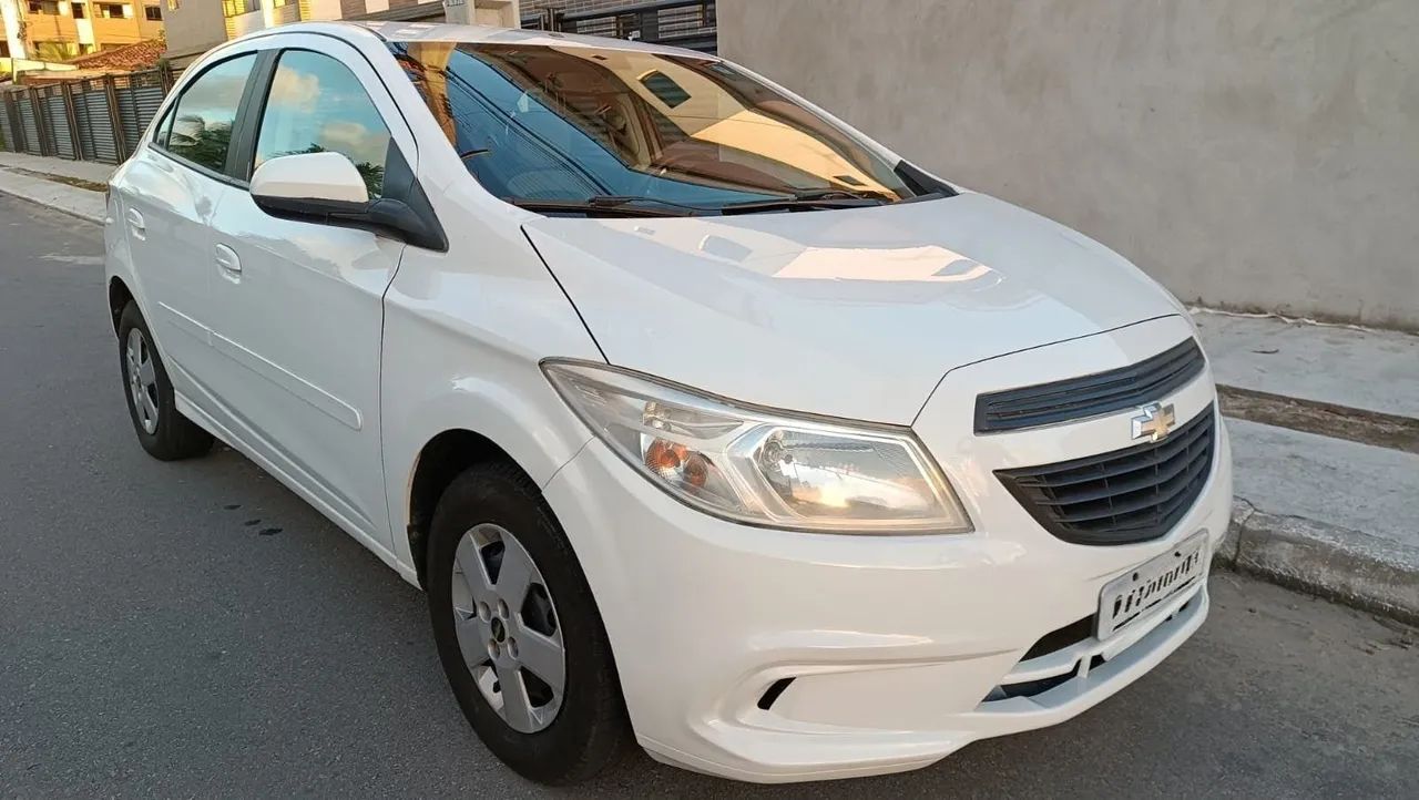 Chevrolet Onix ONIX HATCH LS 1.0 8V FLEXPOWER 5P MEC. 2015