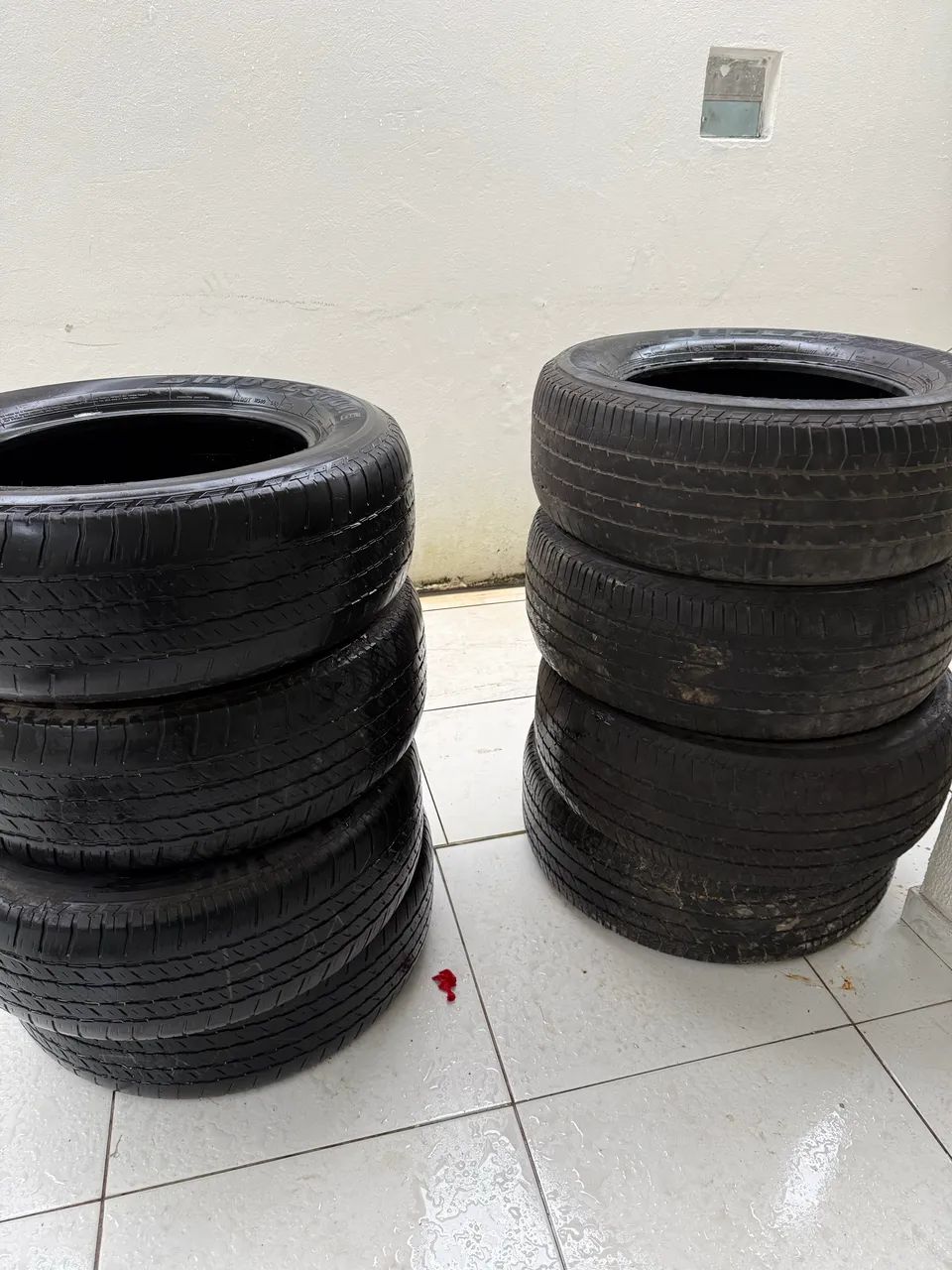 Pneu 265/60/18 - Peças para carros, vans e utilitários - Forquilha