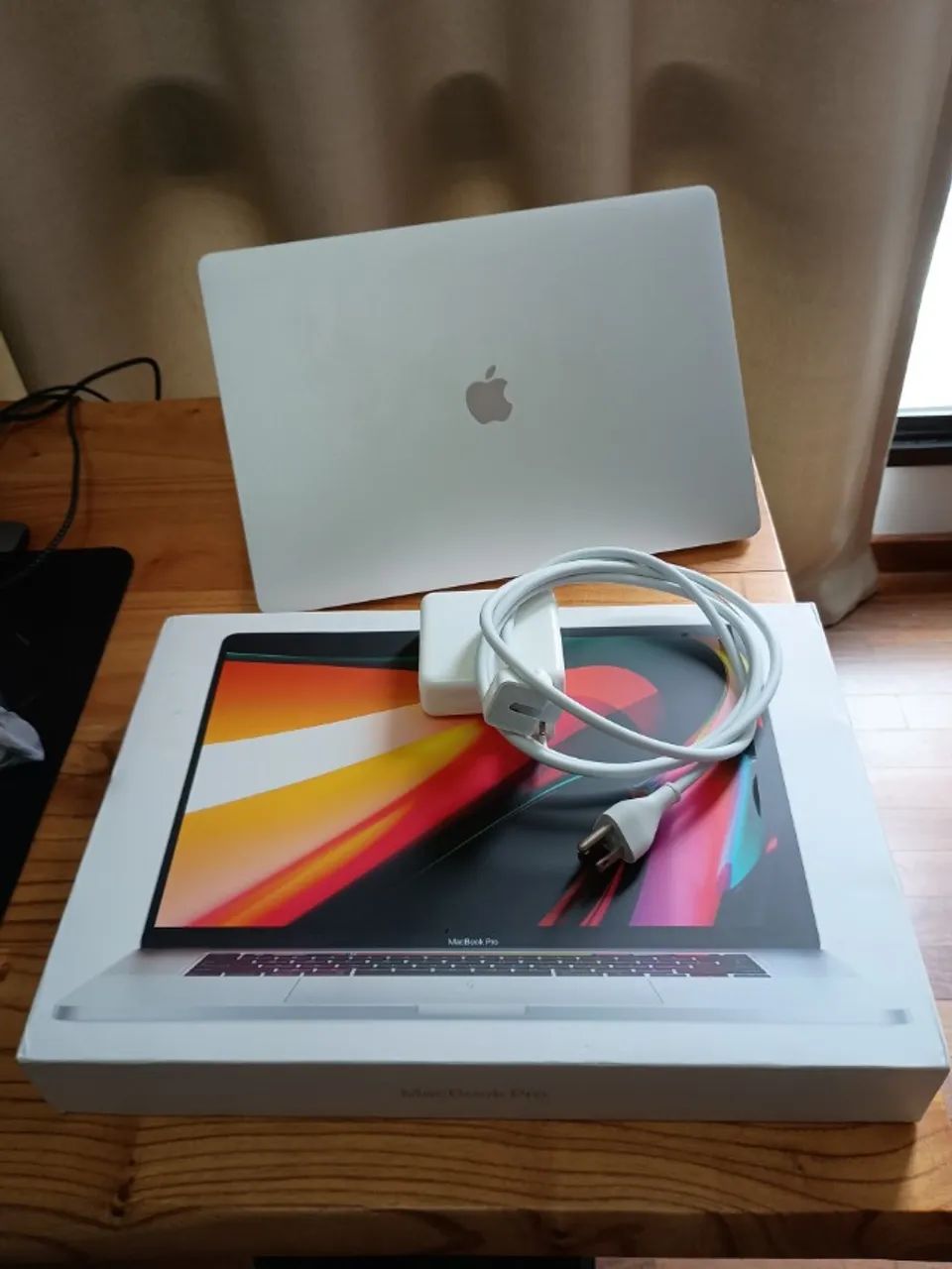 MacBook Pro 16