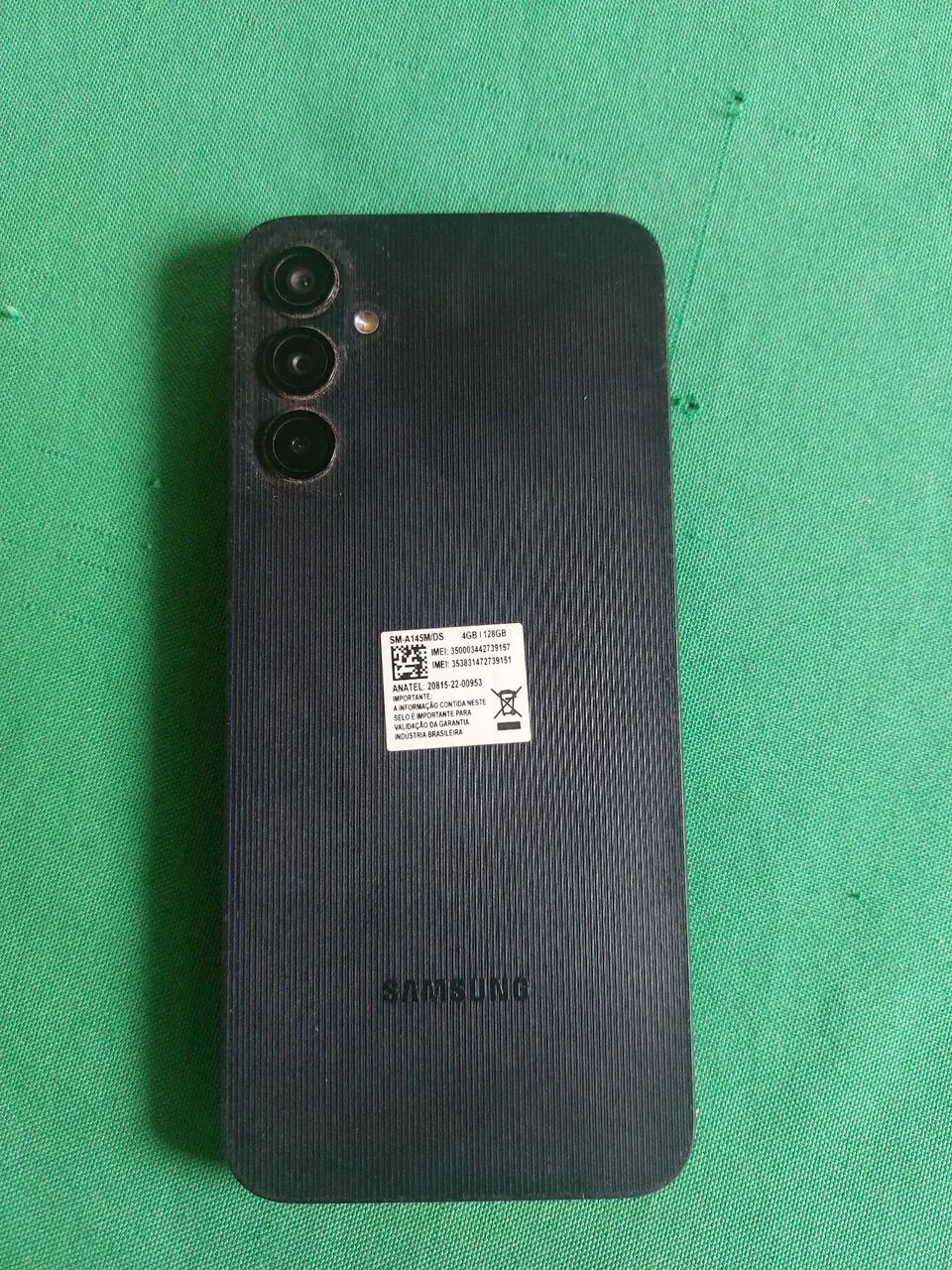 Vende se uma celular galax A 14 128 Gb em perfeito estado - Foto 3